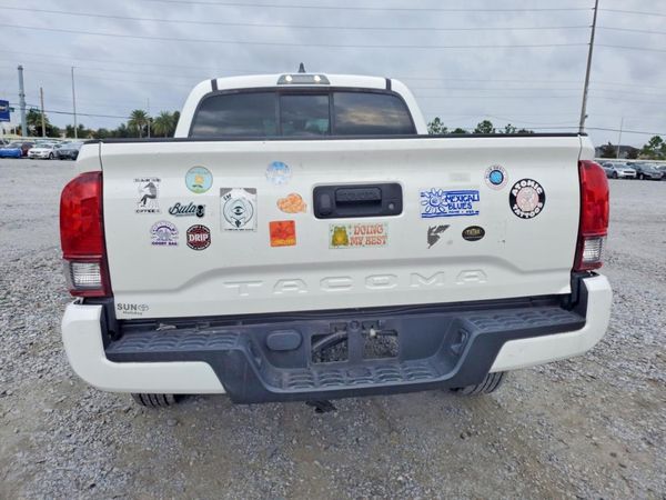 2022 TOYOTA TACOMA SR5