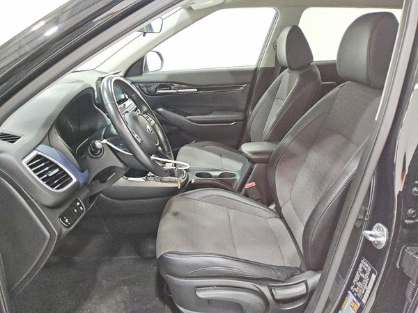 2021 KIA SELTOS S — DENT