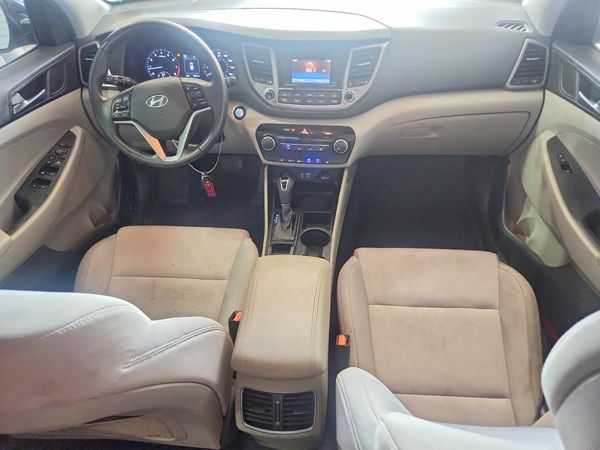 2017 HYUNDAI TUCSON