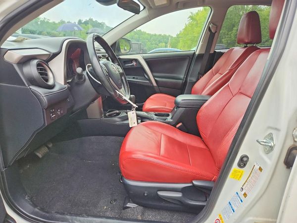 2018 TOYOTA RAV4 Adventure/XLE