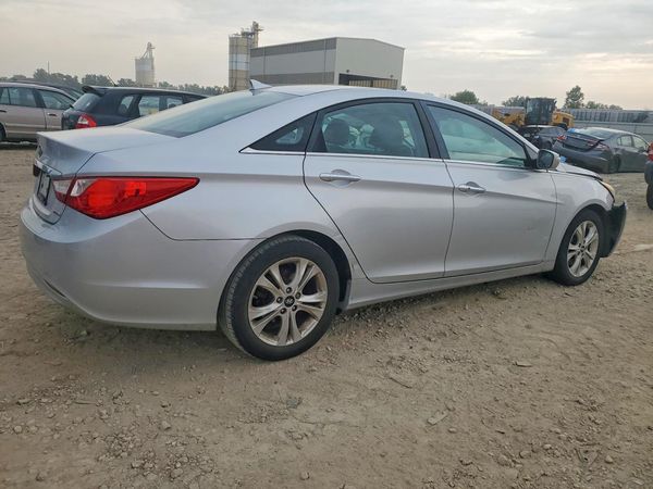 2013 HYUNDAI SONATA