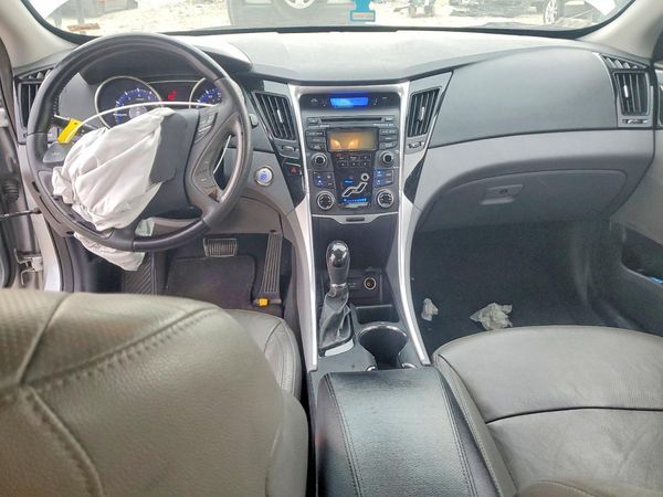 2013 HYUNDAI SONATA