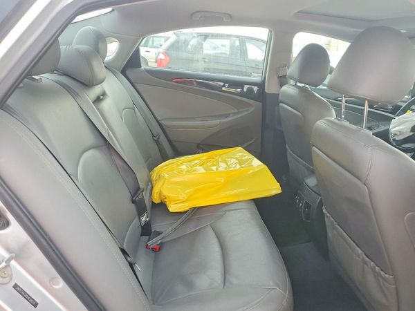 2013 HYUNDAI SONATA