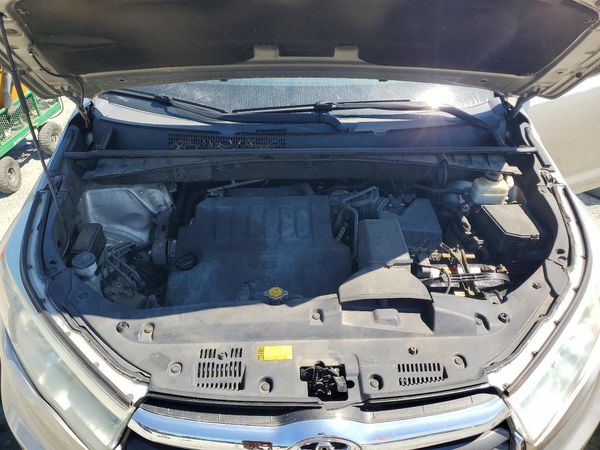 2016 TOYOTA HIGHLANDER Base/Hybrid