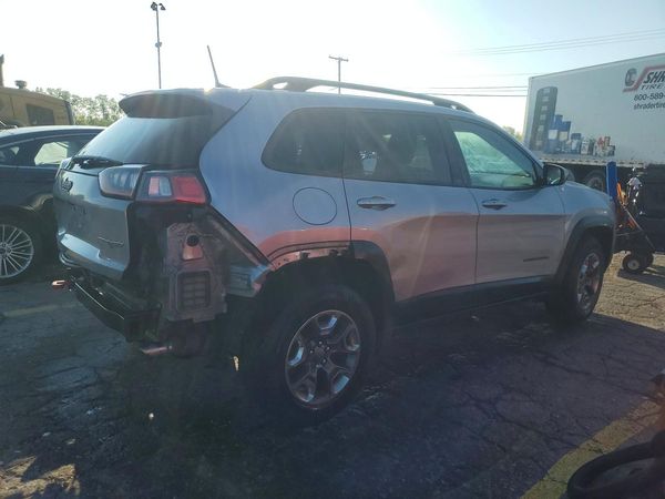 2019 JEEP CHEROKEE TRAILHAWK 4X4