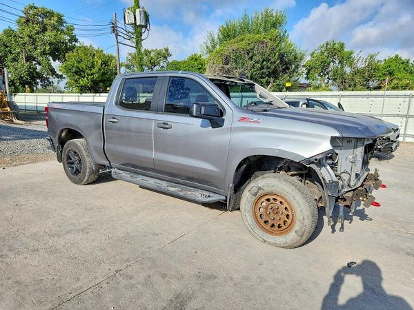 2020 CHEVROLET SILVERADO Trail Boss Custom — Passenger 3/4