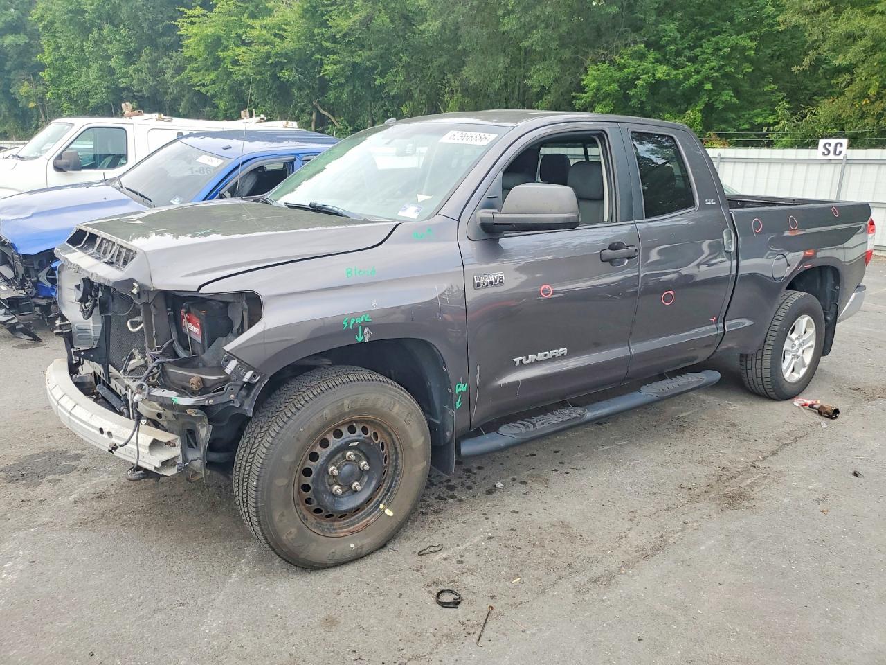 2015 TOYOTA TUNDRA SR5 Grade