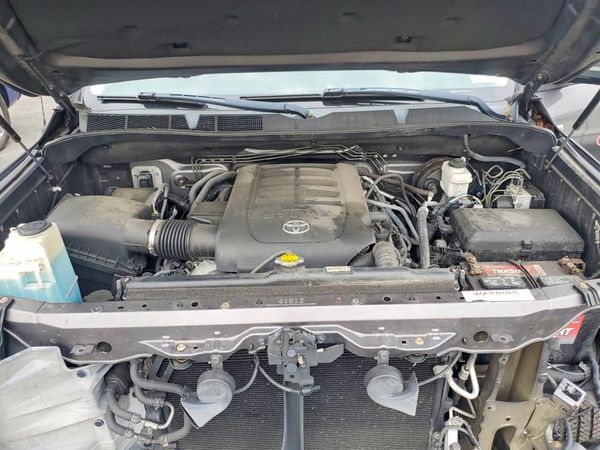 2015 TOYOTA TUNDRA SR5 Grade