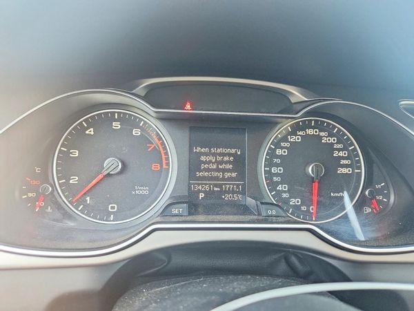 2013 AUDI A4 quattro Premium