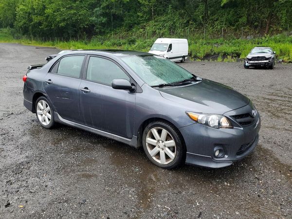 2012 TOYOTA COROLLA
