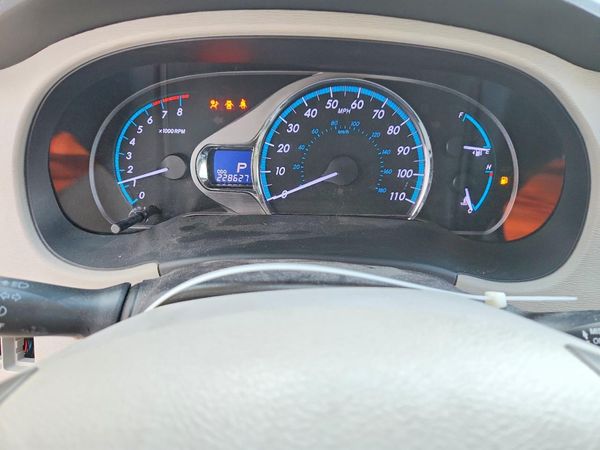 2014 TOYOTA SIENNA