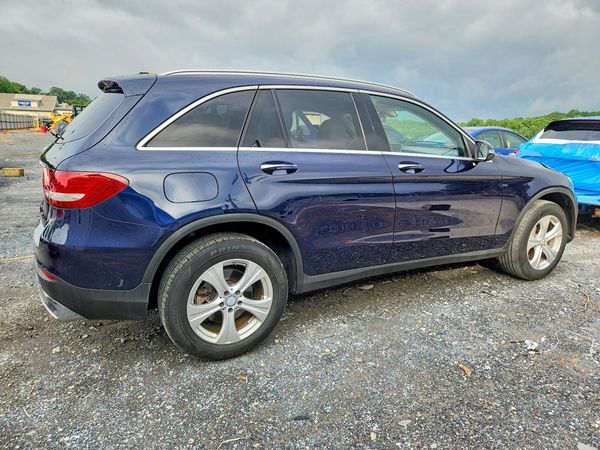 2016 MERCEDES-BENZ GLC GLC300