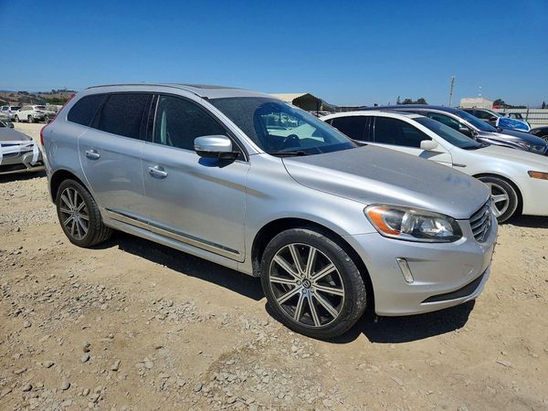 2016 VOLVO XC60
