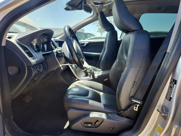 2016 VOLVO XC60