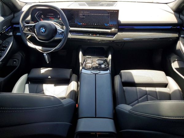 2024 BMW 530 xDrive