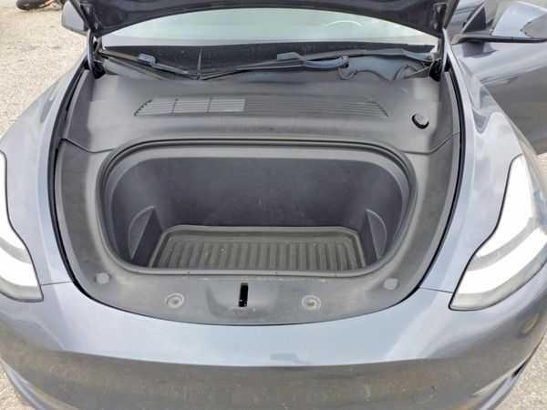 2020 TESLA MODEL Y