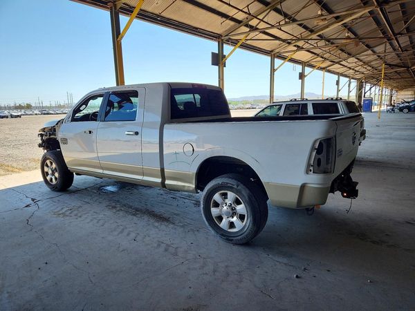 2014 RAM 3500 LONGHORN MEGA CAB 4X4