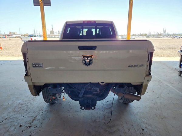 2014 RAM 3500 LONGHORN MEGA CAB 4X4