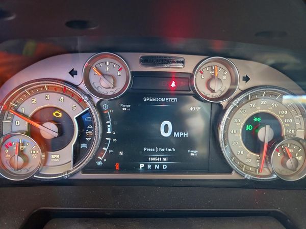 2014 RAM 3500 LONGHORN MEGA CAB 4X4