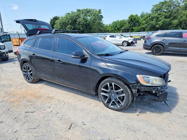 2018 VOLVO V60