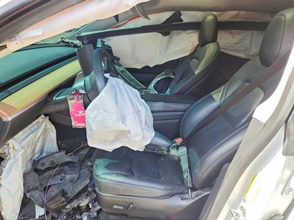 2020 TESLA MODEL Y — DENT