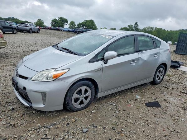 2014 TOYOTA PRIUS