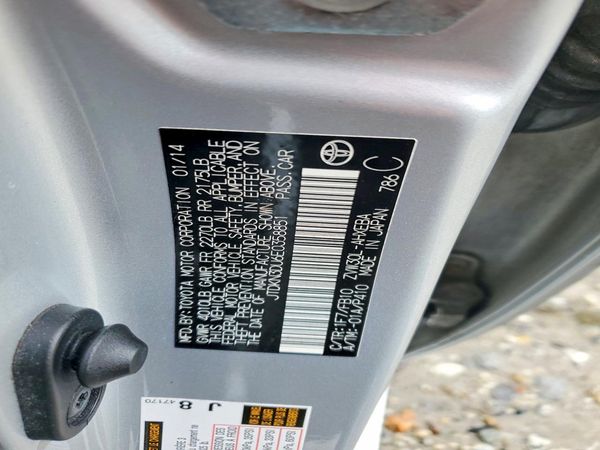 2014 TOYOTA PRIUS