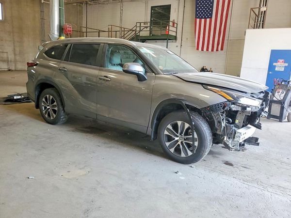 2025 TOYOTA HIGHLANDER