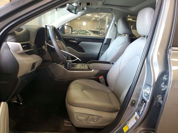 2025 TOYOTA HIGHLANDER