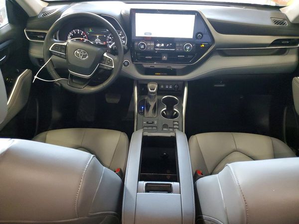 2025 TOYOTA HIGHLANDER