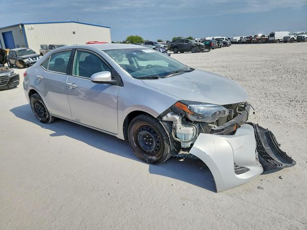 2019 TOYOTA COROLLA L/LE/SE/XLE/XSE — Passenger 3/4