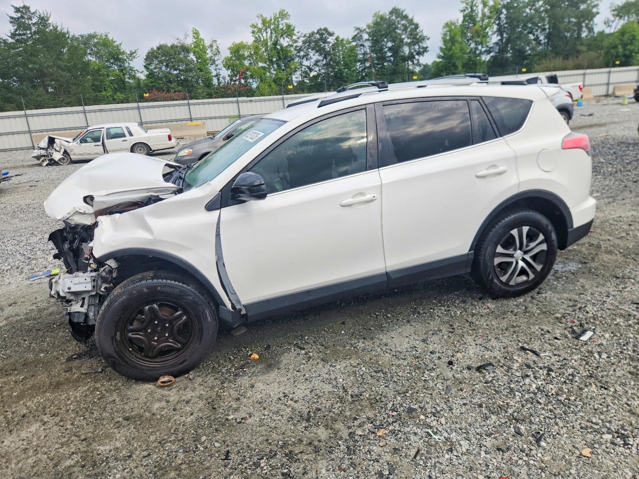 2018 TOYOTA RAV4 LE