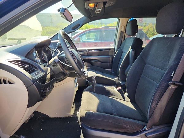 2014 DODGE GRAND CARAVAN SE