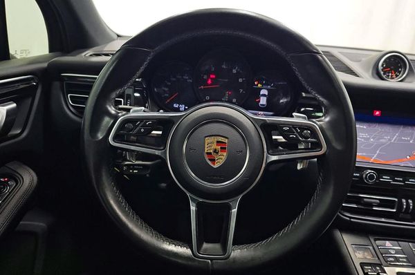 2021 PORSCHE MACAN Base