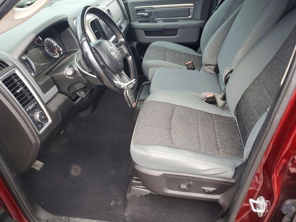 2019 RAM 1500 CLASSIC SLT