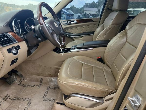 2013 MERCEDES-BENZ GL GL550 4MATIC