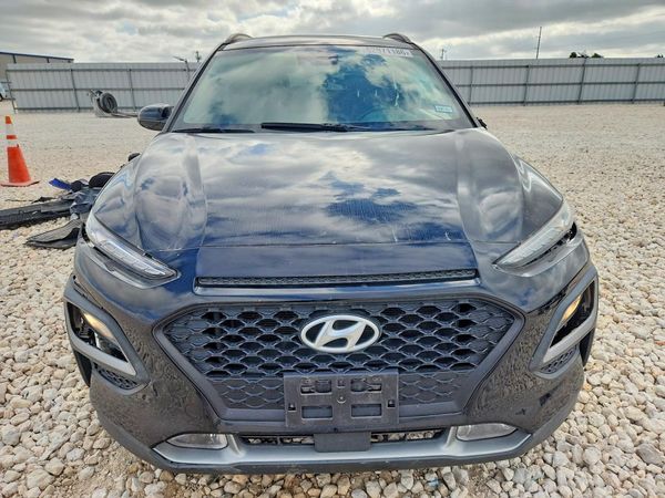 2018 HYUNDAI KONA SEL with Tech Pkg