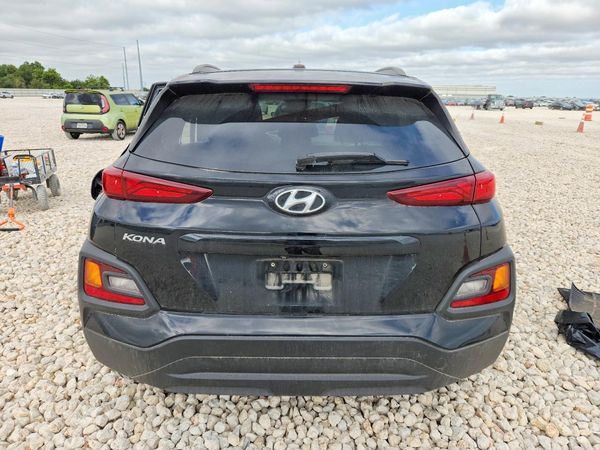 2018 HYUNDAI KONA SEL with Tech Pkg