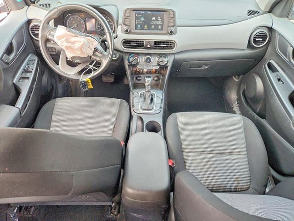 2018 HYUNDAI KONA SEL with Tech Pkg