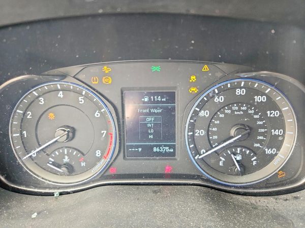 2018 HYUNDAI KONA SEL with Tech Pkg