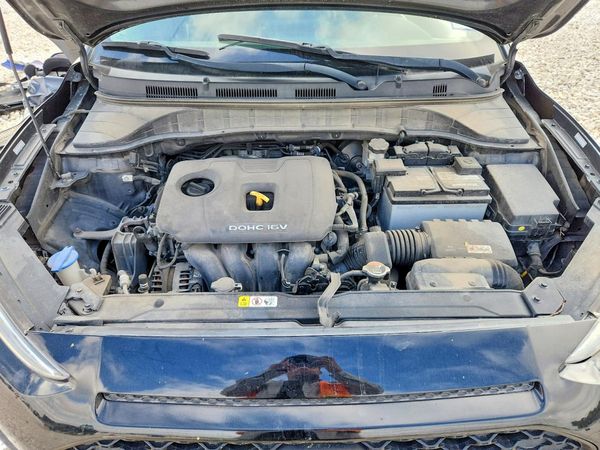 2018 HYUNDAI KONA SEL with Tech Pkg