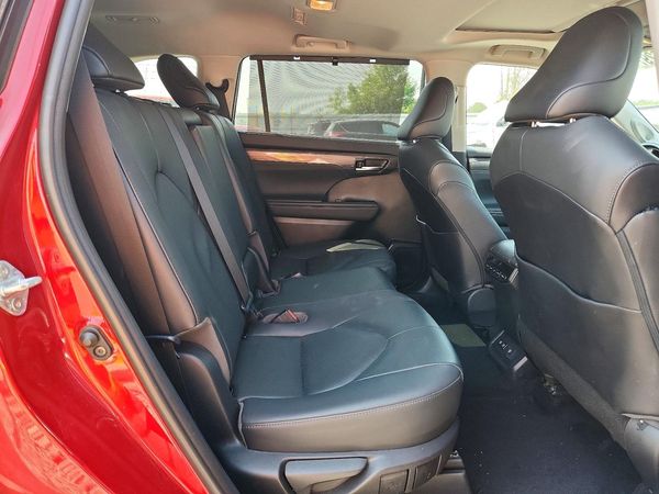 2020 TOYOTA HIGHLANDER Limited
