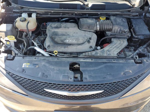 2018 CHRYSLER PACIFICA L