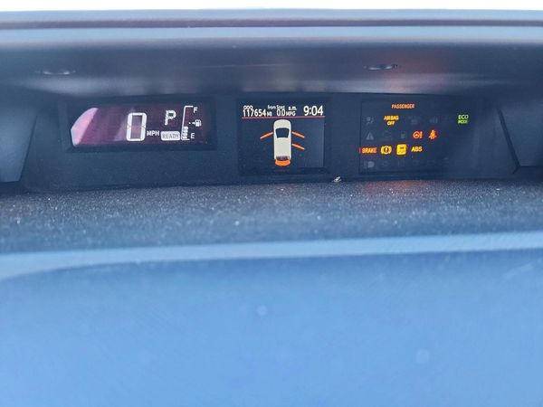 2015 TOYOTA PRIUS