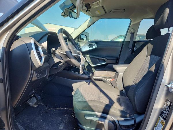 2024 KIA SOUL LX, S