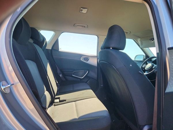 2024 KIA SOUL LX, S