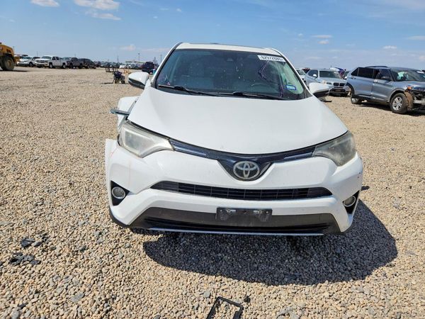 2018 TOYOTA RAV4 Adventure/XLE