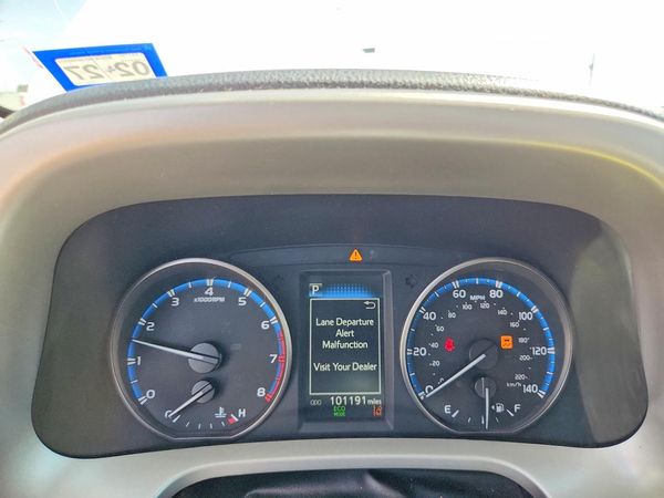 2018 TOYOTA RAV4 Adventure/XLE