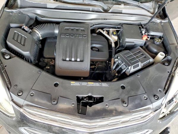 2017 CHEVROLET EQUINOX LT / FL — Engine bay