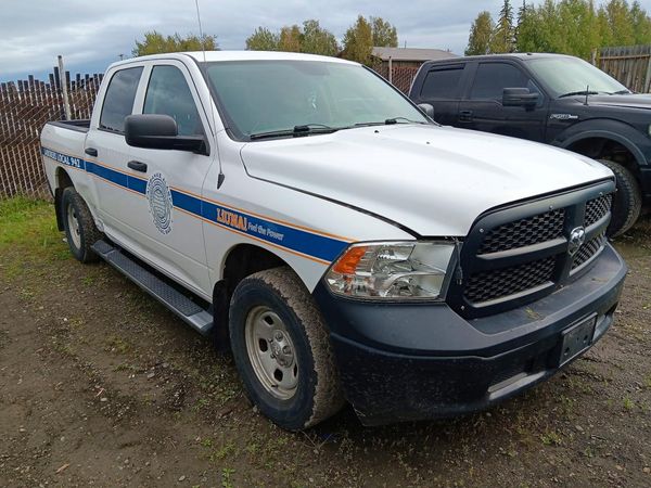 2014 RAM 1500 ST CREW CAB 4X4